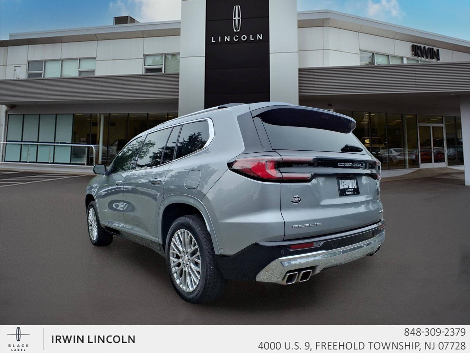 2024 GMC Acadia Denali