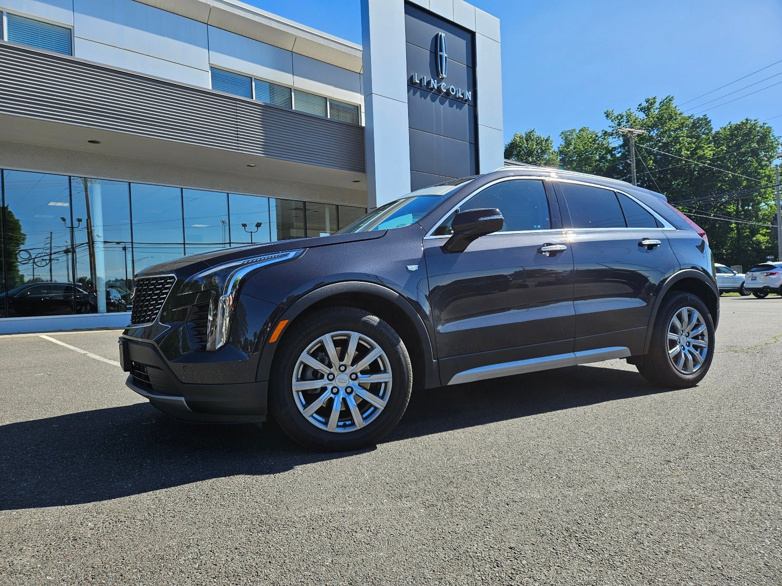 2023 Cadillac XT4 Premium Luxury's photo