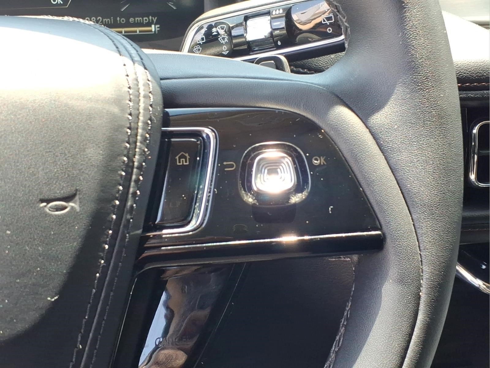 2023 Lincoln Aviator Standard