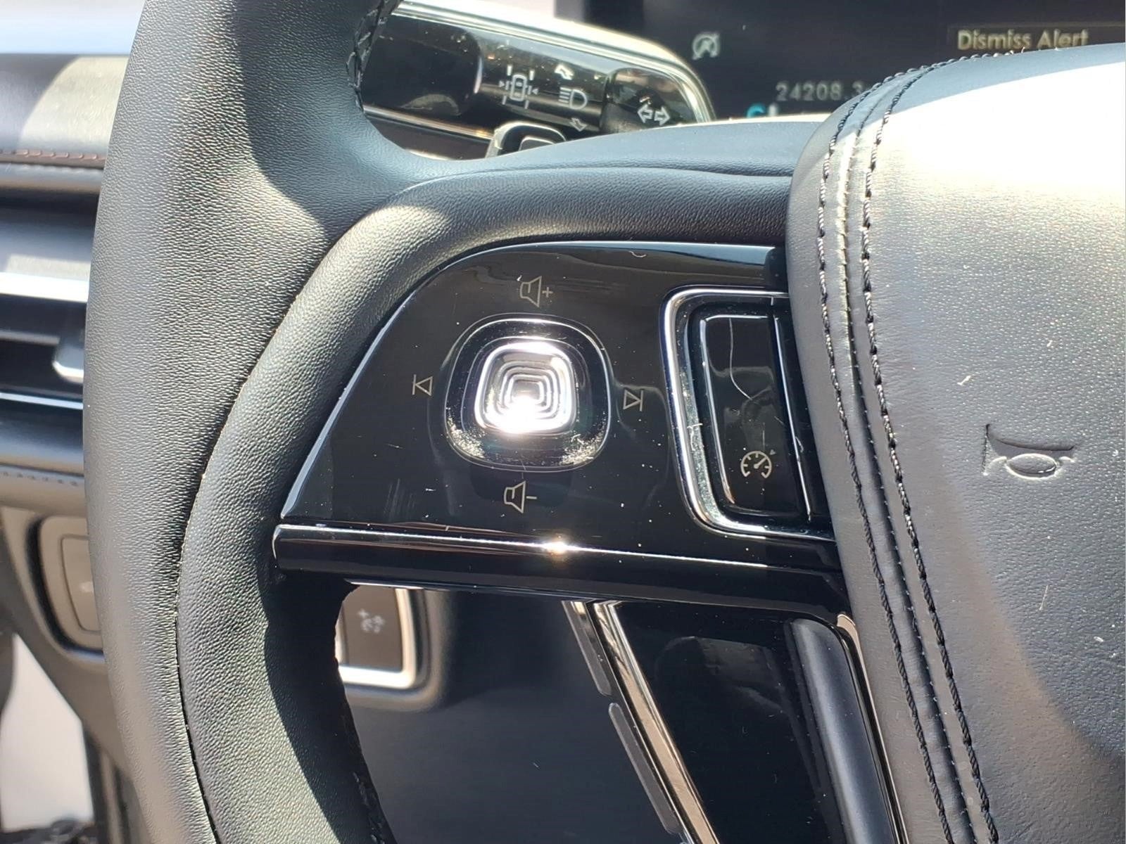 2023 Lincoln Aviator Standard