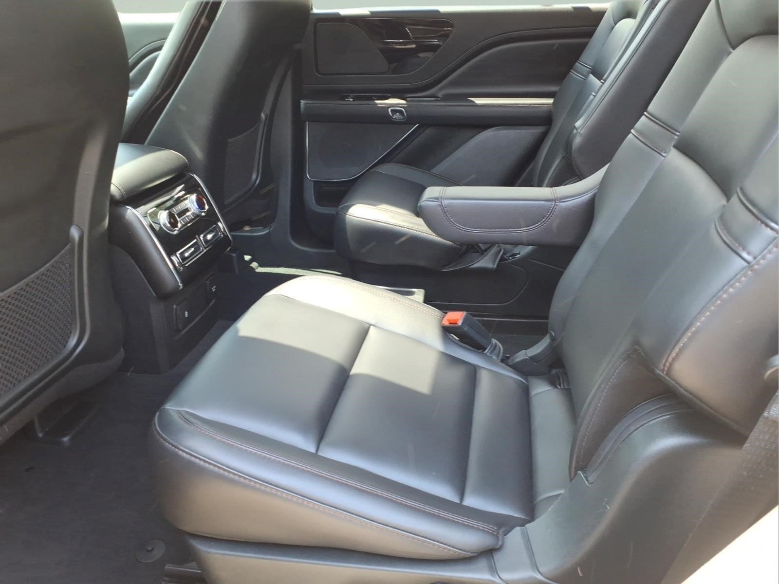 2023 Lincoln Aviator Standard