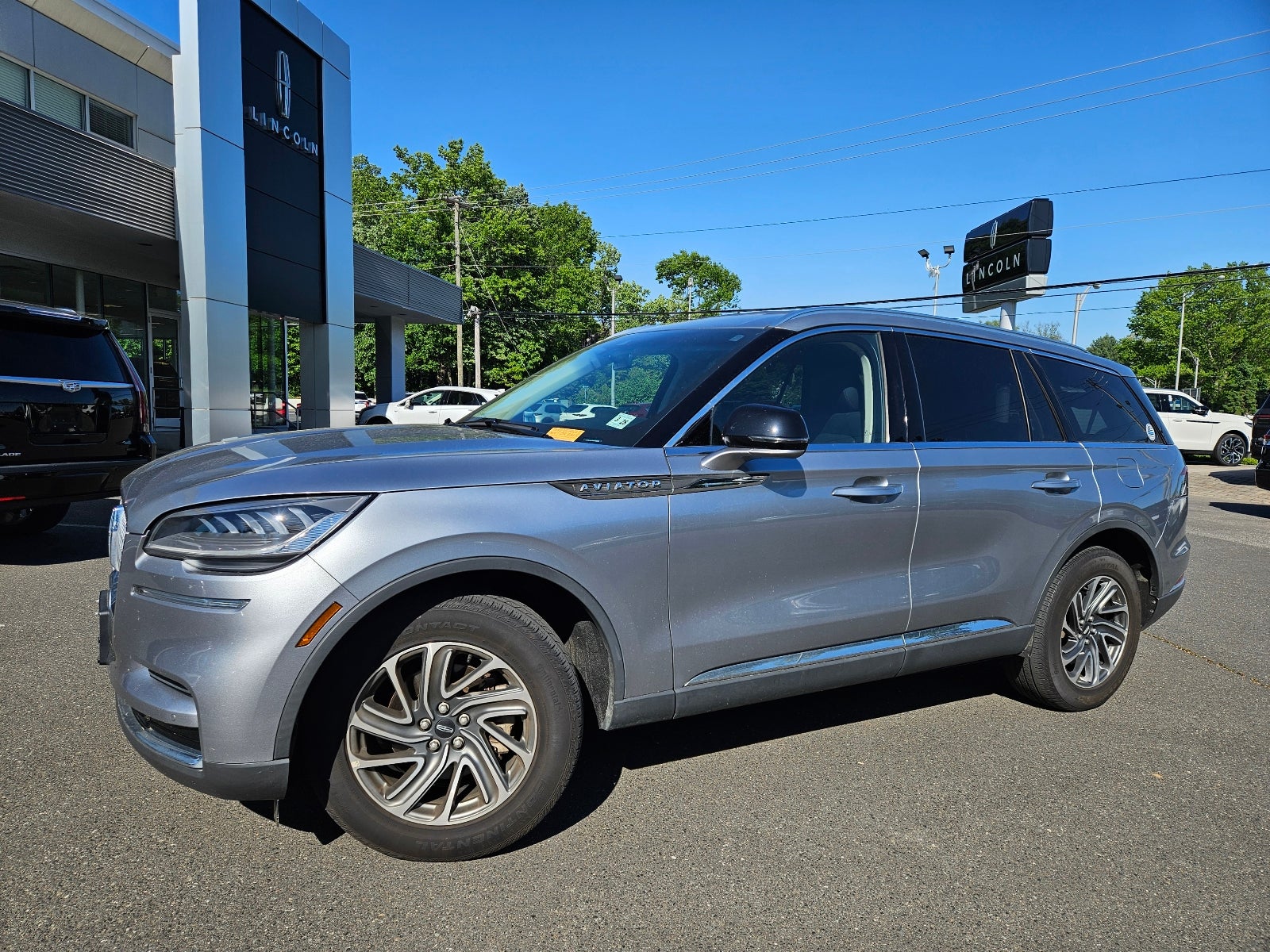 2023 Lincoln Aviator Standard