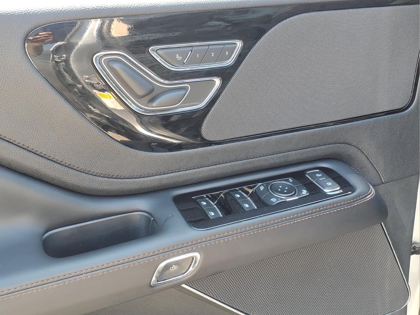 2023 Lincoln Aviator Standard
