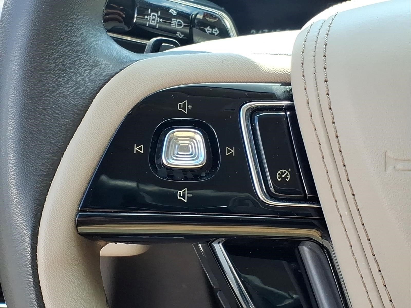2024 Lincoln Aviator Premiere Premium