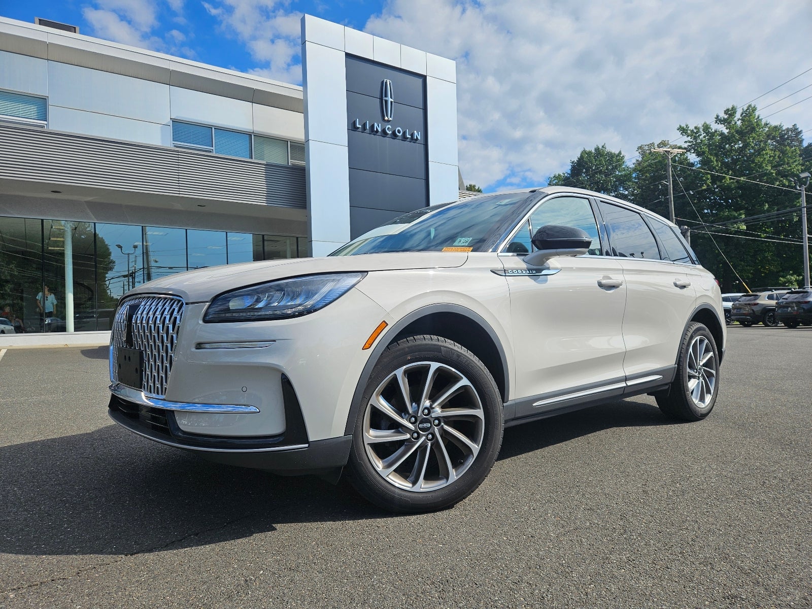 2023 Lincoln Corsair Standard