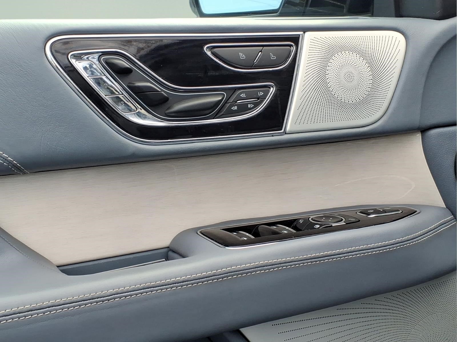 2023 Lincoln Navigator Black Label