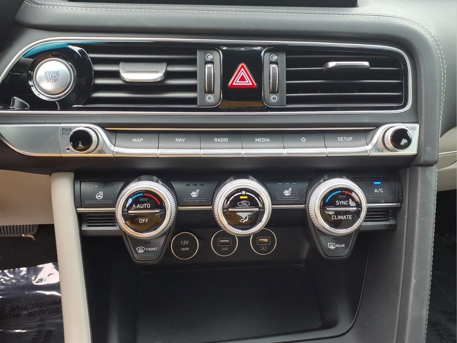 2022 Genesis G70 2.0T